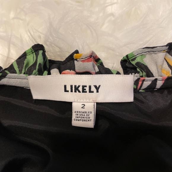 Dress - Picture 3 of 3